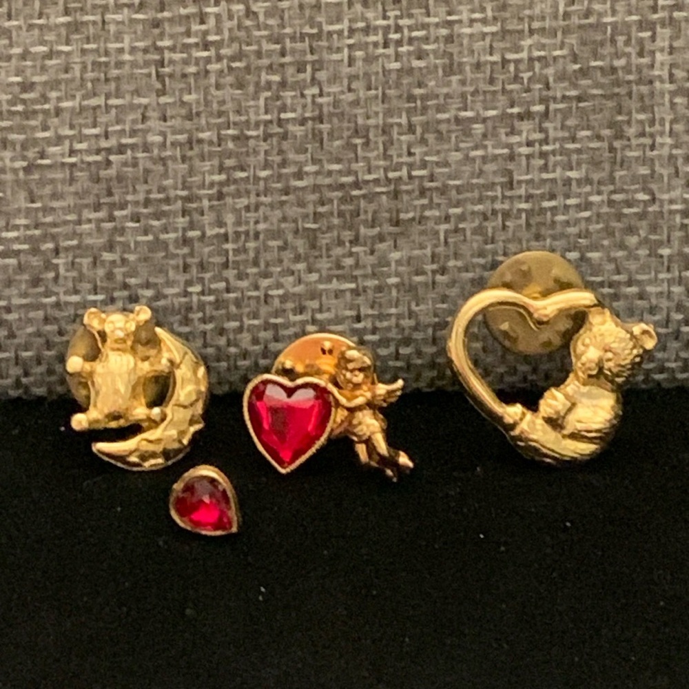 Four Gold Tone Bears‎ Moon Heart Cupid Pins